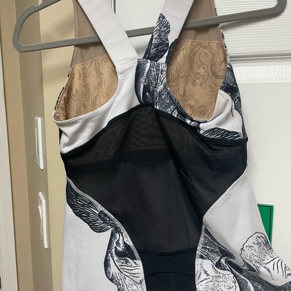 Lululemon Tank - Picture 2 of 3